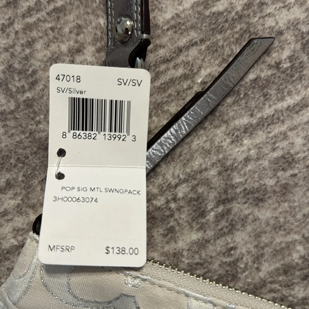 NWT Coach Poppy Signature Multi Swingpack Bag Crossbody Purse White Silver Cream - Picture 5 of 6